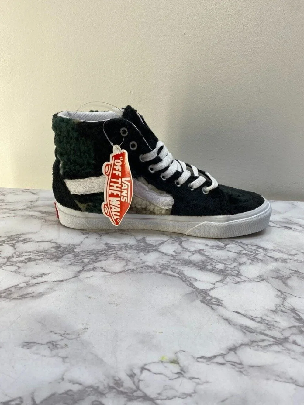 Van Off The Wall Men's Hi Sherpa Faux Fur High-Top Sneaker SZ 6